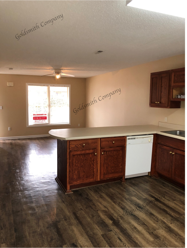 Building Photo - 209-A Springfield Circle