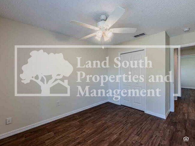 Building Photo - 7053 Cascade Ct