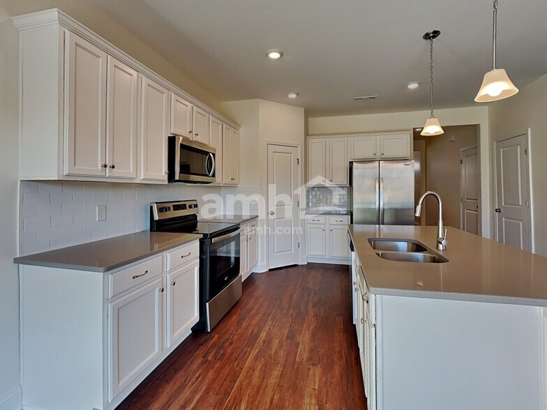 Building Photo - 4306 Effie Seward Dr