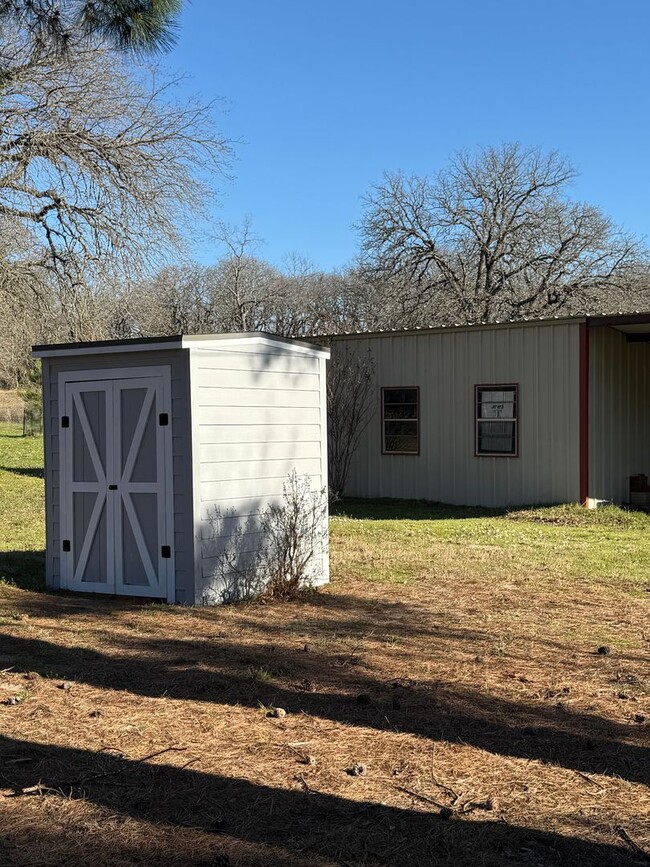 Building Photo - Charming two bedroom home on 3.5 acres in ...