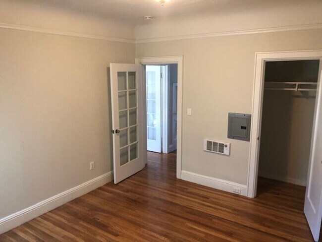 Building Photo - 3155 Broderick St