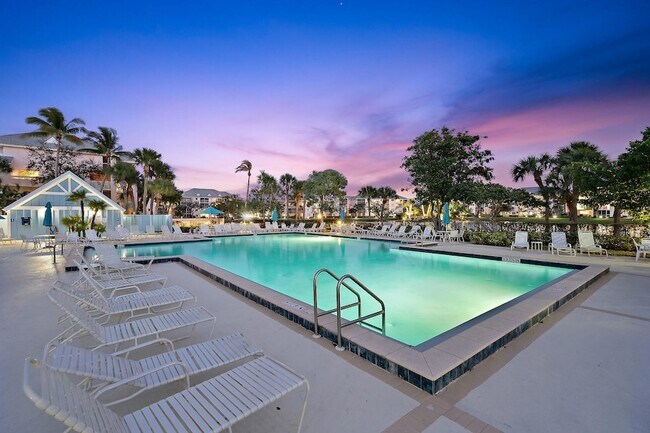 Building Photo - 353 S US Hwy 1