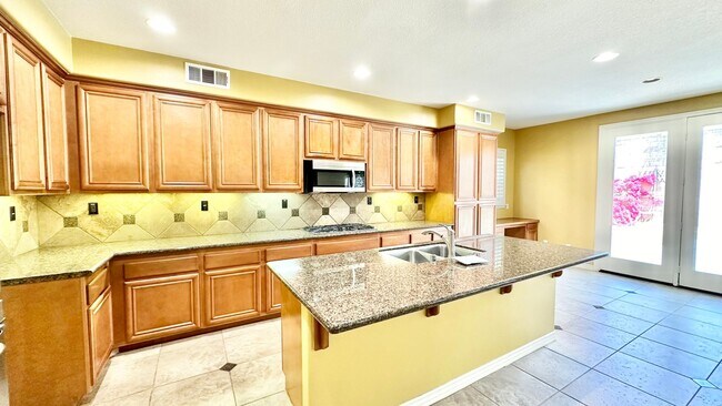 Building Photo - Wonderful Executive Style Two-Story Home i...