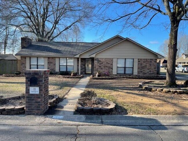 Primary Photo - 11 Stonehedge Conway, AR 72034