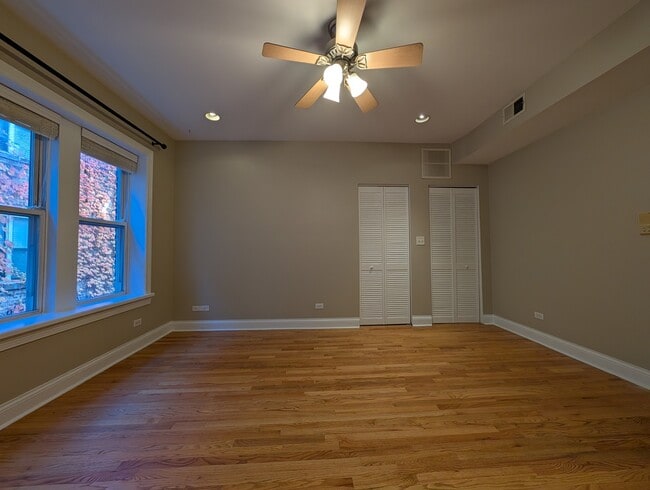 Building Photo - 6812 N Wayne Ave