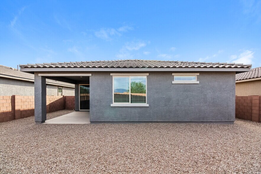 Building Photo - 13146 N Grayson Dr