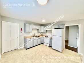 Building Photo - 300 Buena Vista Dr