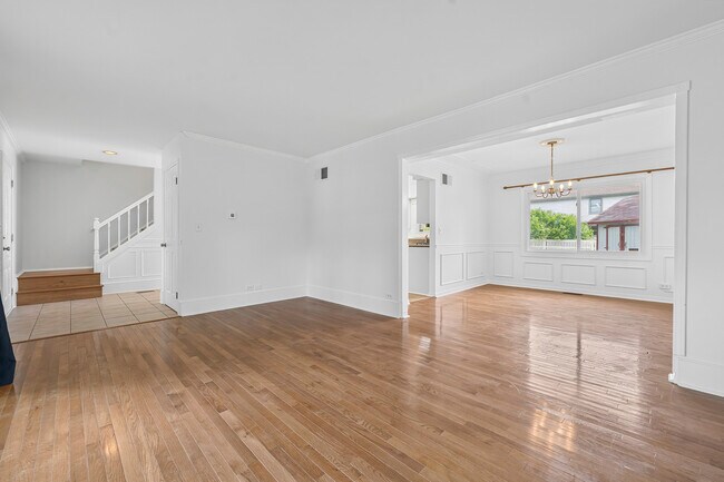 Building Photo - 2158 Countryside Cir