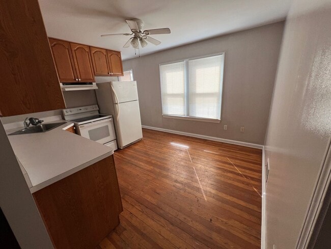 Building Photo - 5103 Gifford Ave