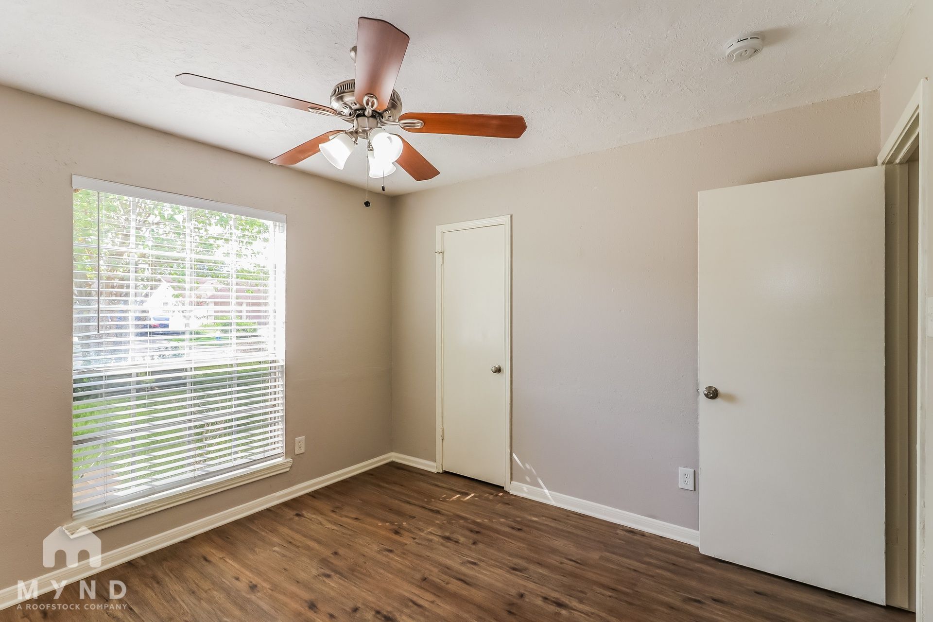 Building Photo - 15831 Pryor Dr