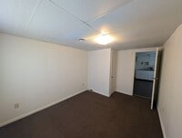 Building Photo - 1023-1025 Cascade St