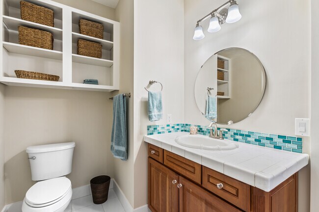 Building Photo - 681 Ocean Palm Way