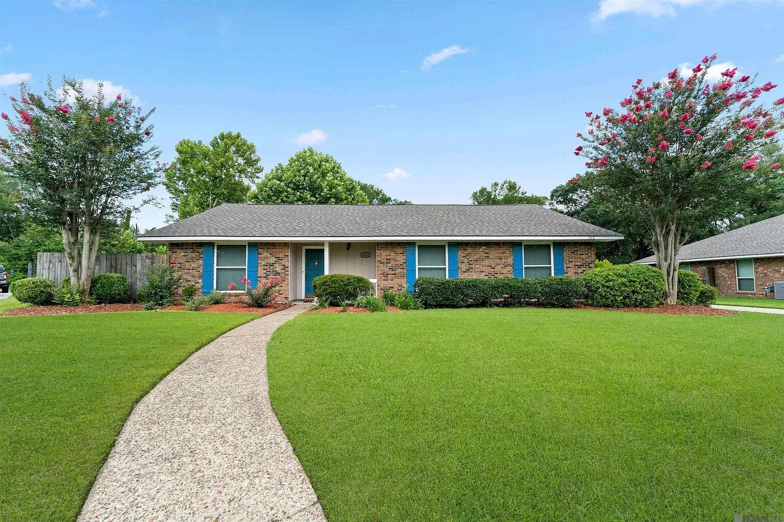 Building Photo - 6362 Westridge Dr