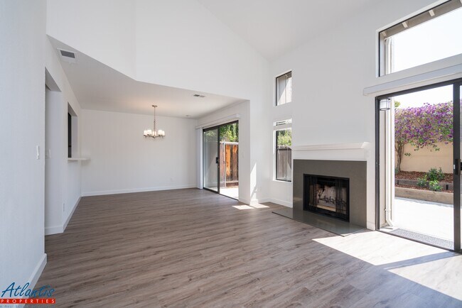 Primary Photo - 63 Jacklin Cir