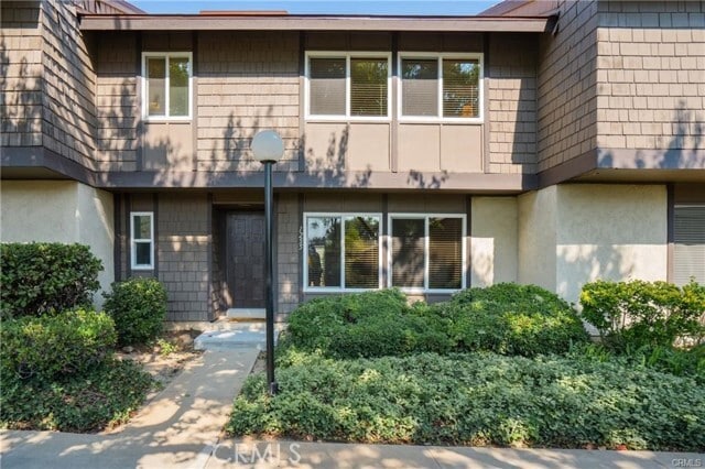 Primary Photo - 1255 Meadowglen Ln