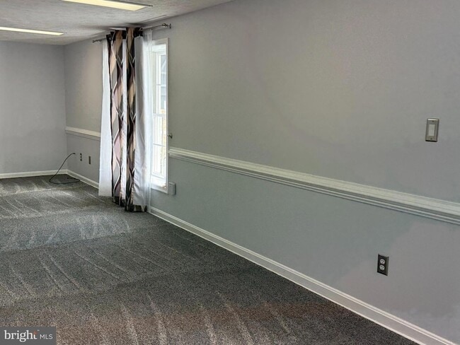 Building Photo - 216 Stern Cove