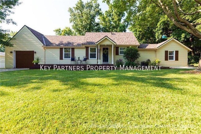 Building Photo - 1309 Linden Rd