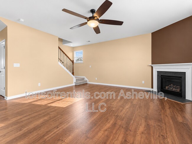 Building Photo - 141 Wheatfield Rd