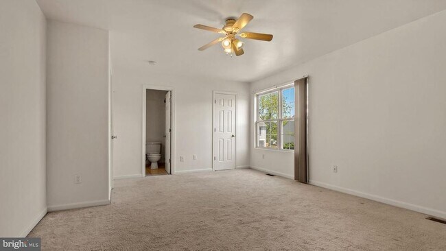 Building Photo - 11011 Coreys Way