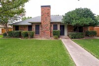 Building Photo - 2021 Espinosa Dr