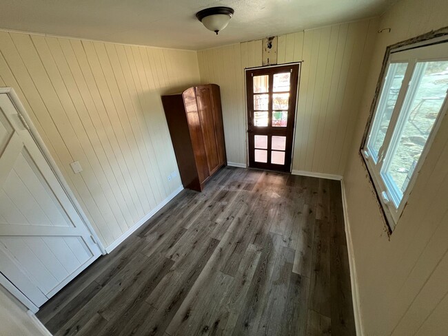 Building Photo - 3 Bed/2 Bath-Beautiful Adobe Home for Rent...