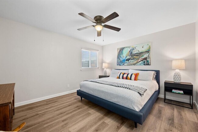 Building Photo - 2307 Whitestone Dr