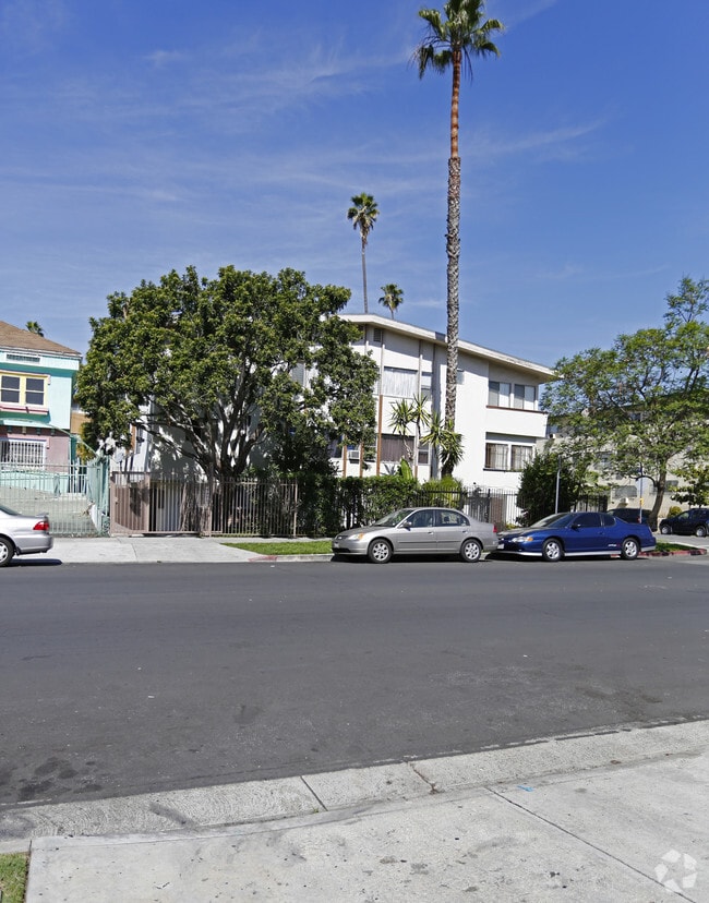 Building Photo - 740 S. St. Andrews Pl.