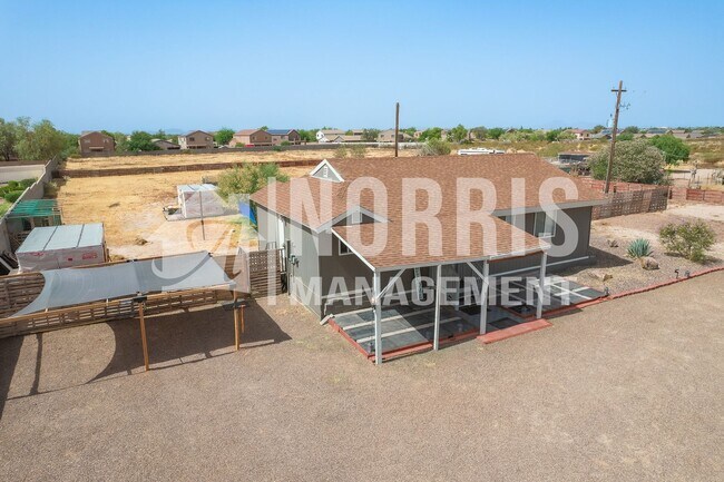 Building Photo - Great Home in Casa Grande with a Country Feel