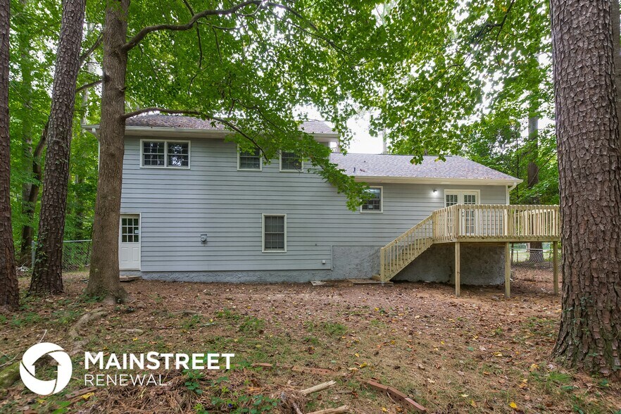 Building Photo - 141 Dogwood Ct