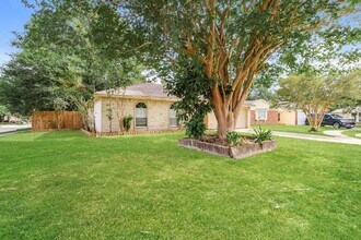 Building Photo - 20327 Bridgedale Ln