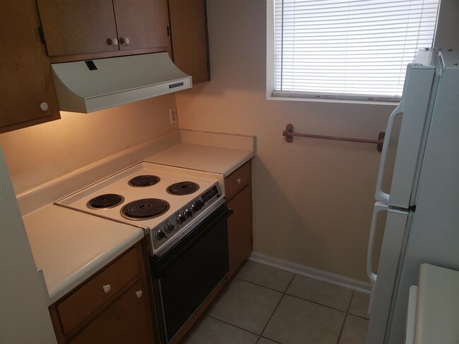 Building Photo - 2129 Victory Garden Ln