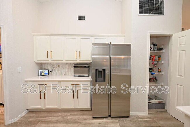 Building Photo - 5179 White Egret Ln