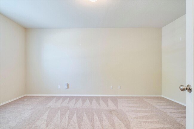 Building Photo - 141 Marcheeta Way
