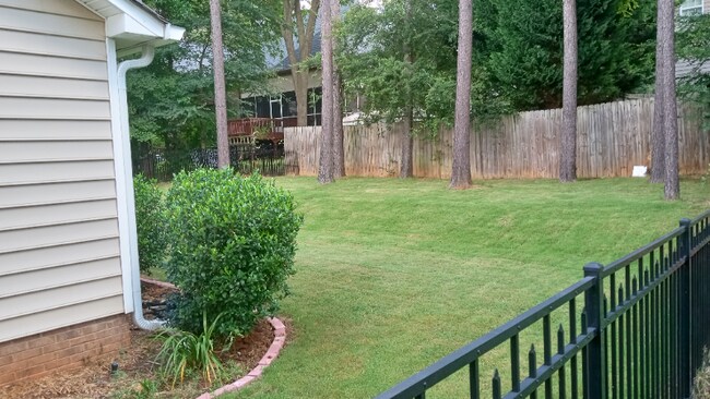 Building Photo - 582 Cotton Field Rd