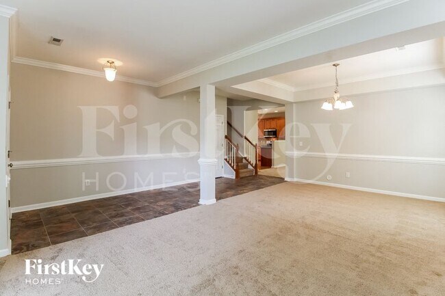 Building Photo - 4015 Shadetree Dr