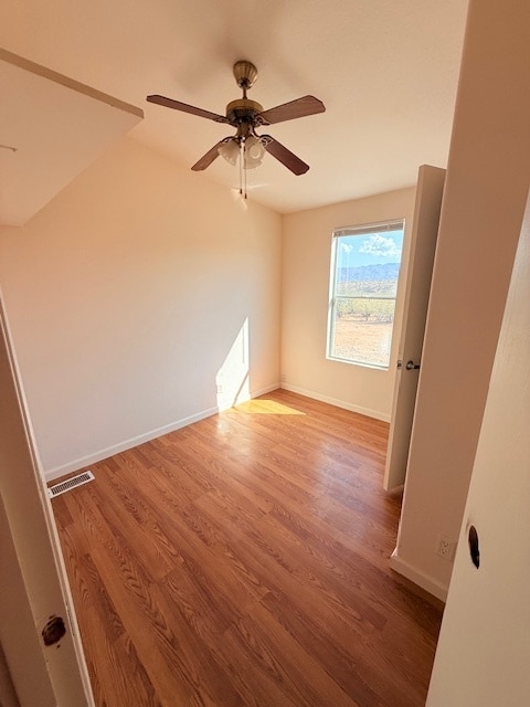 Building Photo - Manufactured Home For Rent