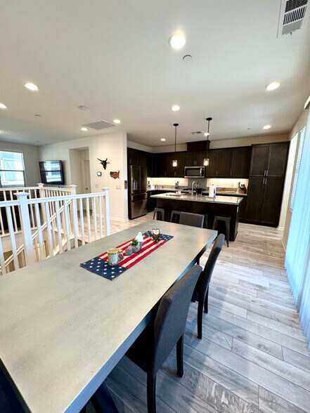 Building Photo - 34 Jaripol Cir
