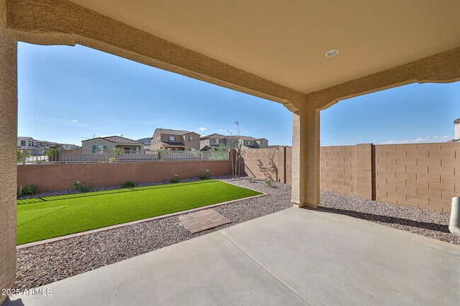 Building Photo - 25074 N 75th Ln