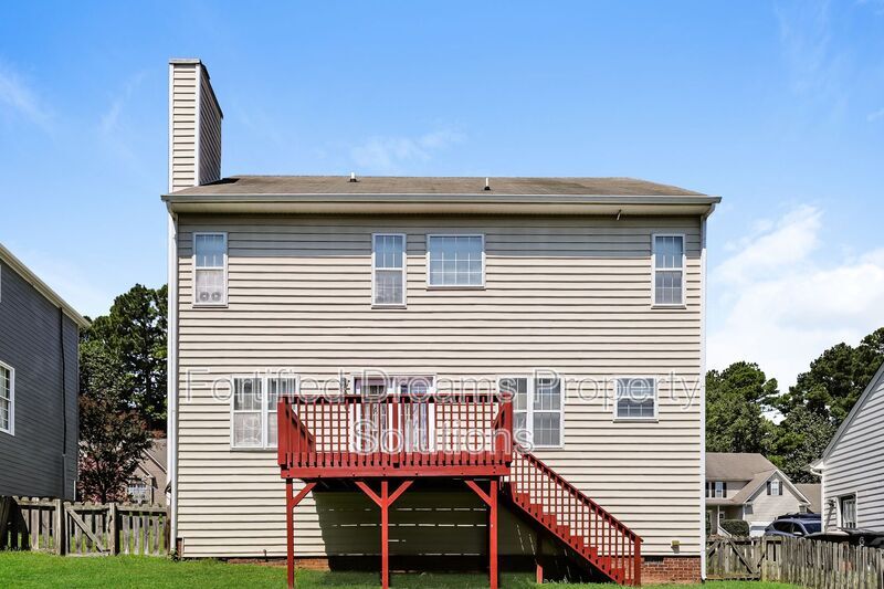 Building Photo - 8 Millpath Ln