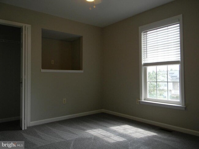 Building Photo - 103 Turtleback Ct
