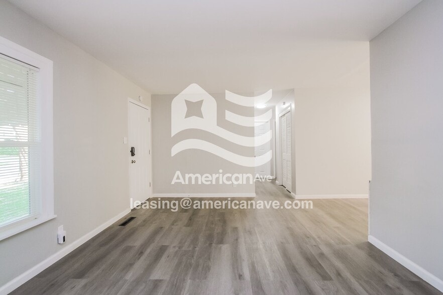 Building Photo - 3918 N Webster Ave