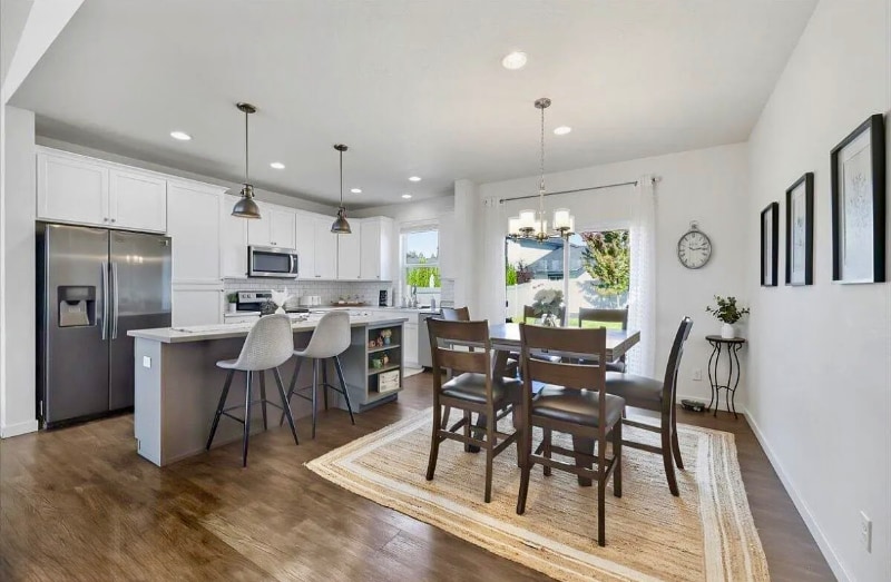 Building Photo - 3041 W Pascal Dr