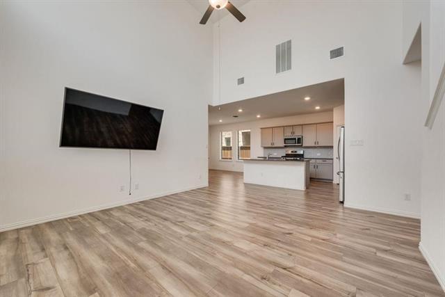 Building Photo - 1309 Canuela Way