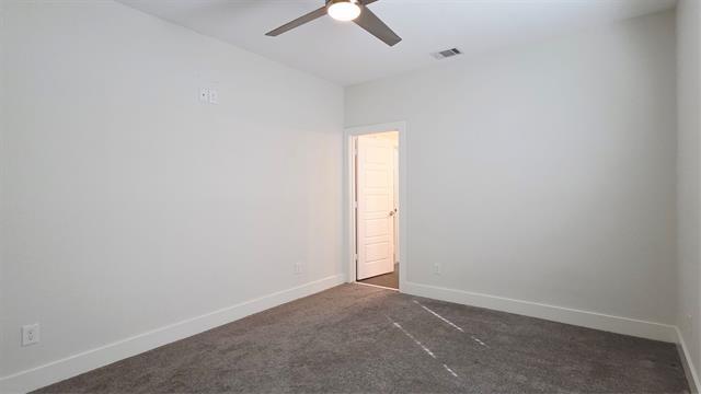 Building Photo - 4022 Ivanhoe Ln