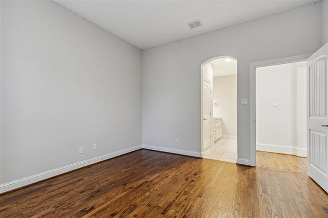 Building Photo - 6405 Royal Ln