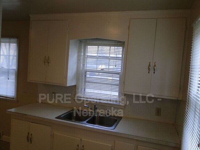 Building Photo - 4602 N 47th St