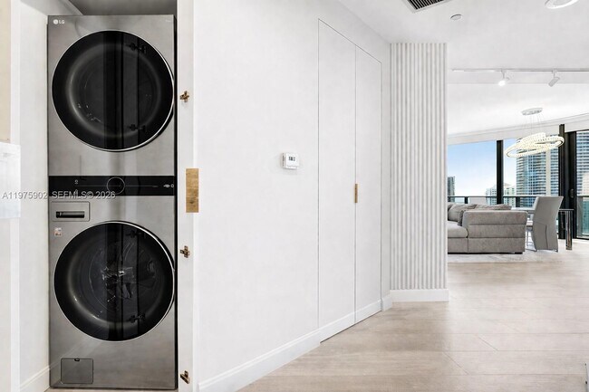 Building Photo - 45 SW 9th St