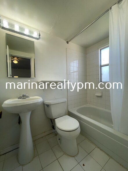 Building Photo - 1716 Marin St