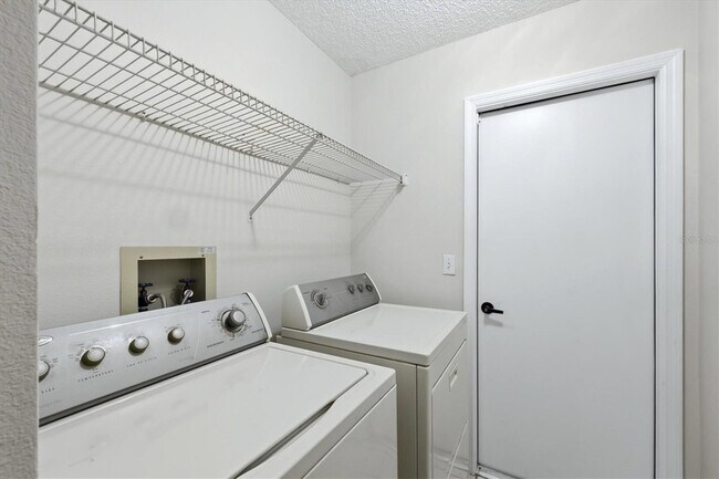 Building Photo - 4450 Del Sol Blvd