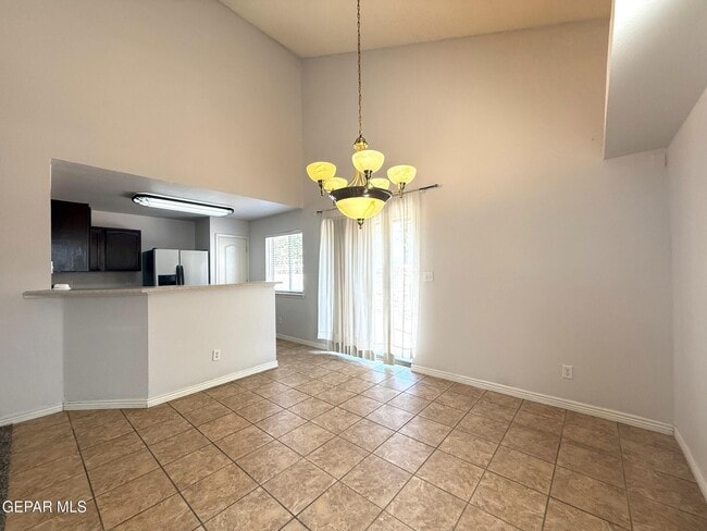 Building Photo - 14057 Tierra Delfin Dr